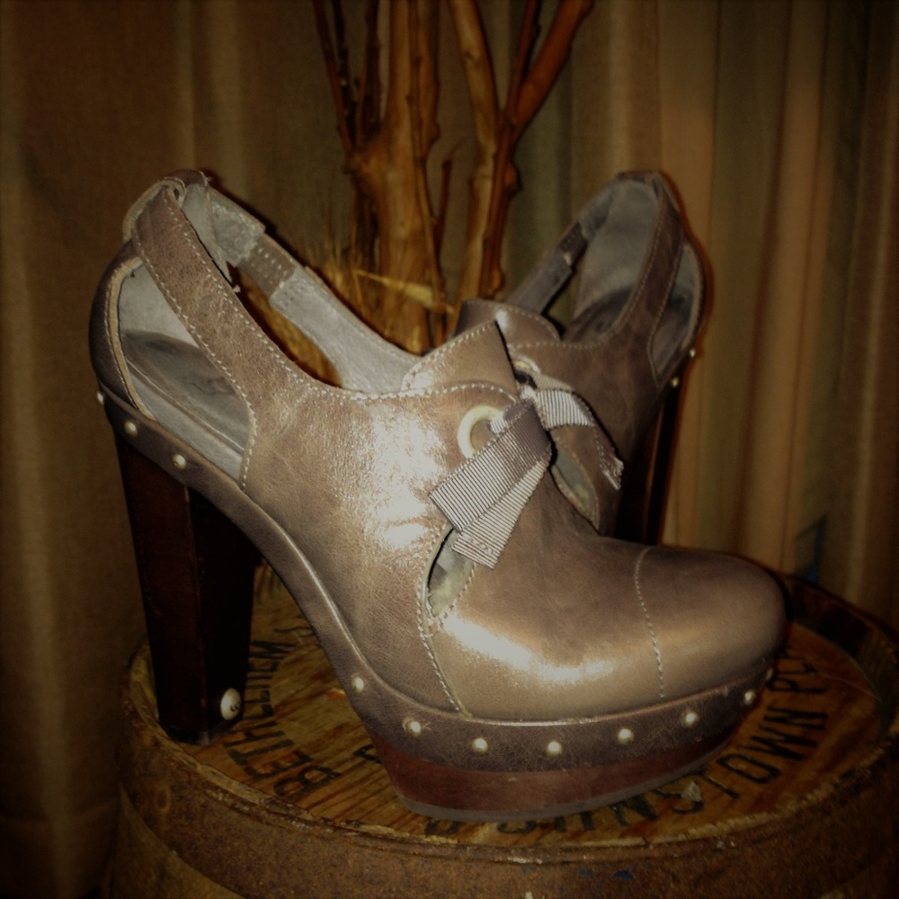 UGG Mary Jane Clog Shoes with Bow